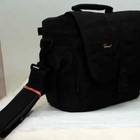 Lowepro Black Adventura 170 Dslr mirrorless Camera Bag W strap  Dividers    100 