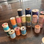 Lot Of 32 Vintage Wooden Sewing Thread Spools Plus 3 Empty Spools-various Colors