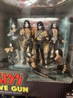 Mcfarlane Toys Kiss Love Gun 7 Figures Deluxe Boxed Edition Super Stage Figure