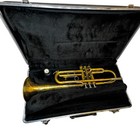 Vtg Selmer Bundy Trumpet By Vincent Bach W  Mouthpiece   Hard Case Patina Brass
