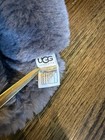 Ugg Women   s Classic Short  Ii Boots Gray Suede Size 8 M Excellent Condition