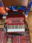 Hohner 1303-red 26-keys Piano Accordion - Red