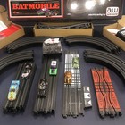 Rare Auto World 2010 Batman   Joker Gotham City Duel Slot Car Set   3 Extra Cars