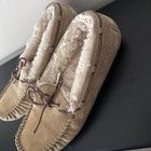 Ugg Dakota 5612 Chestnut Suede Shearling Moccasin Slippers Women   s Size 9