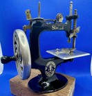 Singer 20 Toy 8 Spoke Child   s Sewing Machine Second Model Dated 1914