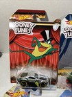 Hot Wheels Looney Tunes - Warner Bros  - Complete Set Of 1-8  1 64  Nib 2017