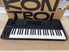 Native Instruments Komplete Kontrol S49 Account Still On It  r7b012916 