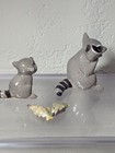 Hagen Renaker Miniature Raccoon Mom   Baby Eating     