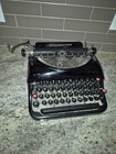 1941 Remington Rand Streamliner Portable Typewriter -   untested   Beautiful