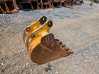 24  Deere 310 Backhoe Bucket  45-40 Mm Pins