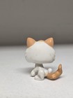 Kitten Cat  134 - Authentic Littlest Pet Shop - Hasbro Lps White Cream Blue Eyes