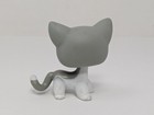 Littlest Pet Shop  Lps  138 White Gray Shorthair Cat Yellow Eyes  2004