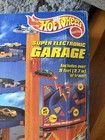 Vtg 1997 Hot Wheels Super Electronic Garage With Tracks