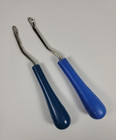 2 Vintage Bent Latch Hook Tools Korea Made Rug Crochet Needle Craft Blue