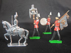 Antique   Vintage Lot Of 22 British Lead Soldiers Figures