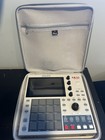 Akai Professional Mpc One White Sampler   Sequencer 16-pad W  Case   Power
