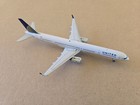 1 400 Boeing 757-300 United Airlines Post-merger N57869 Gemini Jets Gjual1394