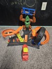Hot Wheels City Toxic Gorilla Slam Track Play Set Toy  gtt94 