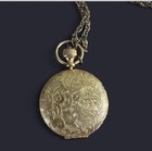 Vintage Este Lauder Gold-tone Embossed Face Powder Compact Locket Necklace