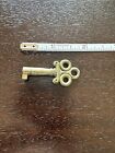 Vintage Antique Old Small 1 5in Hollow Barrel Brass-like Lever Padlock Lock Key