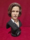 The X-files Fight The Future Mulder And Scully Limited Edition Busts Set  W box