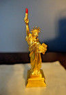 Full Estee Lauder Dazzling Statue Liberty Solid Perfume Compact 2001  Box Pouch