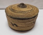 Vintage Makah Or Nootka Finely Woven Lidded Cedar Basket Northwest Coast 