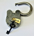 Large Antique Vintage Style Lock Replica Atlas Padlock   2 Skeleton Keys Jailer