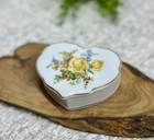 Vintage Mcm Small Heart Shaped Trinket Box Jewelry Dish Yellow Roses Flower Euc 