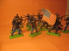 Britains Deetail Lot 16  Acw  Union Infintry  Soldiers   2 Flags  Asst styles