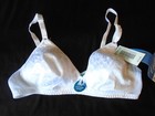 36a Nwt Shiny White Floral Vintage Sears Cachet Contour Wireless Bra  2441 36a