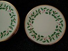 Lot Of 8 Lenox Holiday 24k Gold Trim Holly   Berry 8    Salad Plates Christmas 
