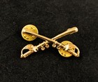       u s  Army Gold Cavalry Crossed Sabers  Military Hat Lapel Pin  Medium 1-1 2 