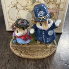 Wee Forest Folk  helping Hand  1985 Signed Annette Peterson Figurine Ltd-02 