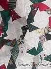 Christmas Throw Quilt - Jagged X Pattern   Green Trim 