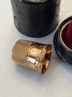 14k Yellow Gold Size 9 Etched Antique Thimble In Leather Case