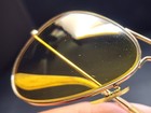 Vintage B l Ray Ban Bausch   Lomb Ambermatic Gold Plated 58mm Aviators W case