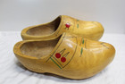 Vintage Wooden Holland Dutch Shoes Clogs 9 1 4  Long X 3 1 2  Wide