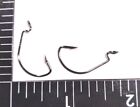 25ct Size  6      Worm Hooks Ewg Extra Wide Gap Black Nickel Off Set 2x Strong