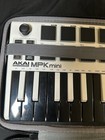 Akai Mpk Mini Mkii 25 Key Keyboard Synthesizer Midi Pad Controller