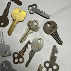Large Lot Of Antique And Vintage Keys Old Lock  Padlock  Trunk  Misc   