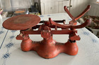 Antique Balance Scale By The Detroit Scale Company In Good Condition