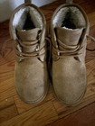 Ugg Tan Suede Ankle Chukka Boots Faux Fur Lining Lace Up Round Toe Size 5