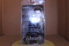New   Neca Twilight Edward 7  Collectible Action Figure W  Family Shield