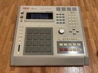 Akai Professional Mpc3000 Roger Linn 16-bit Drum Sampler Midi Sequencer Serviced
