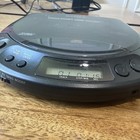 Sony Discman D-223 Walkman Compact Cd Player And 4 5v Sony Adapter Works Vintage