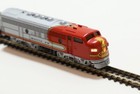 Marklin Mini-club 8168 Z-scale Model Train Set   Bundle  1x Locomotive  3x Cars 