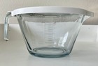 Pampered Chef 8 Cup   2 Liters Classic Glass Batter Bowl With Lid Measuring 2431