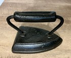 Antique Cast Iron Iron     6 5 Inches Long 