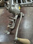 Universal Vintage Meat Grinder Hand Crank Manual Cast Iron Butcher Kitchen Tool